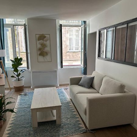 Charmant Cocon Iode Cosy Equipe, Baigne De Lumiere, Situe Au Coeur De La Rochelle A 1Min A Pied Du Marche Central Avec Tv Et Wifi Exterior foto